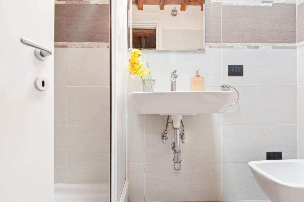 Modern Flat - 3 Mins From Duomo Square Florença